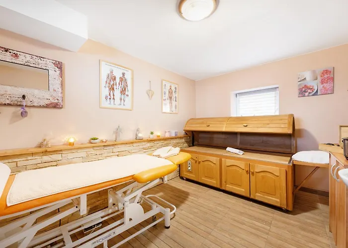 Andrea S Wellness 3*